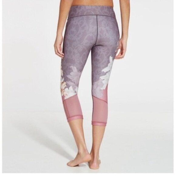 CALIA by Carrie Underwood Printed Filament Capris - Picture 3 of 7